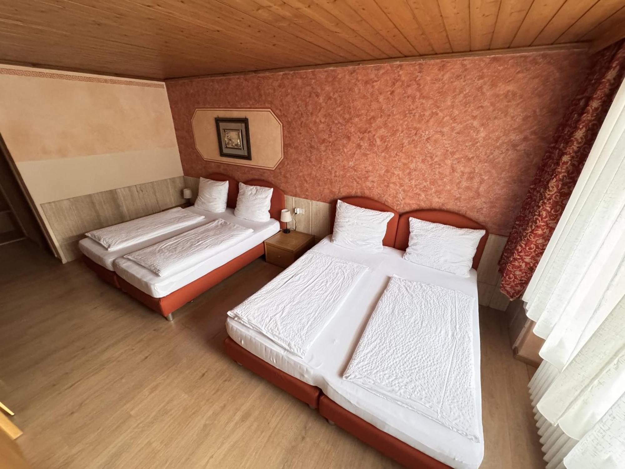 Black Forest Hotel Todtnau Rum bild